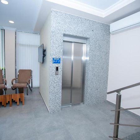 Royal Venezia Hotel Батумі Екстер'єр фото