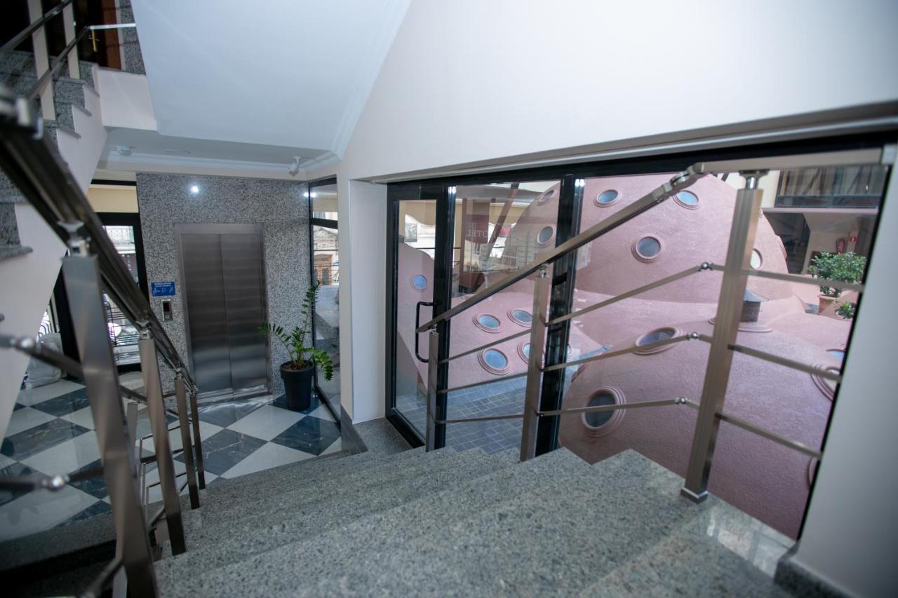 Royal Venezia Hotel Батумі Екстер'єр фото