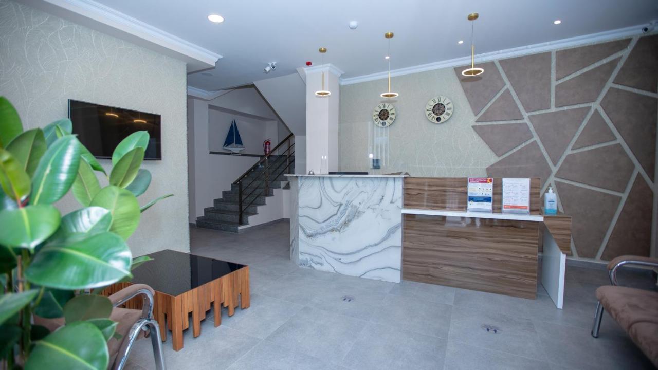 Royal Venezia Hotel Батумі Екстер'єр фото