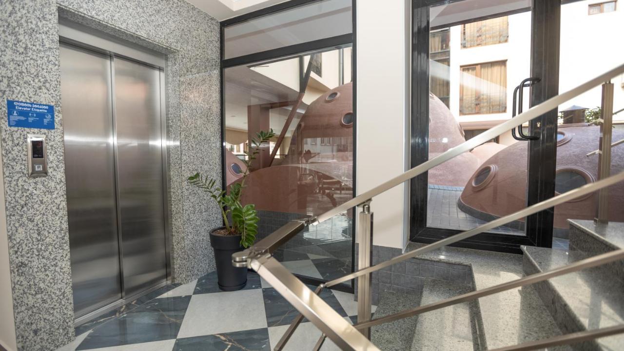 Royal Venezia Hotel Батумі Екстер'єр фото