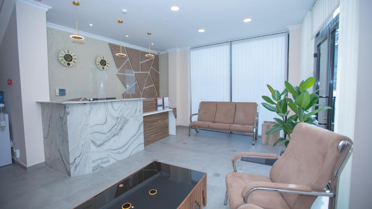 Royal Venezia Hotel Батумі Екстер'єр фото