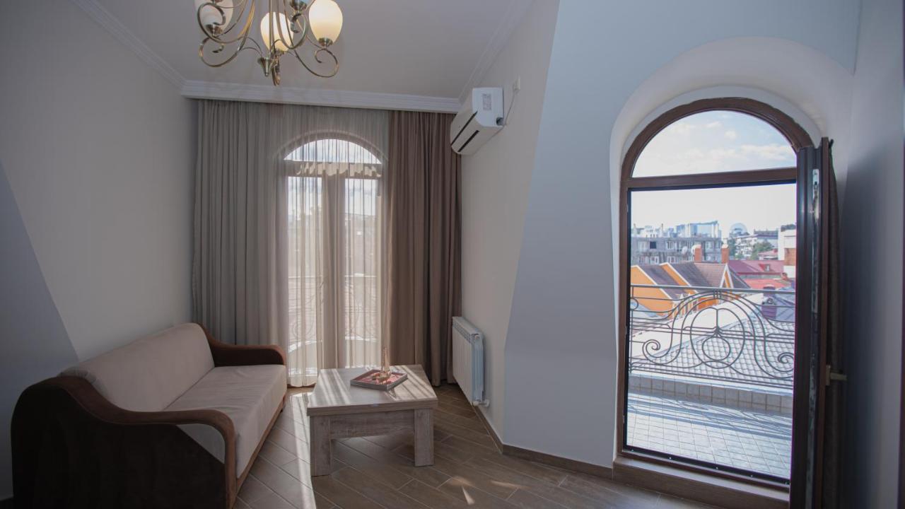 Royal Venezia Hotel Батумі Екстер'єр фото