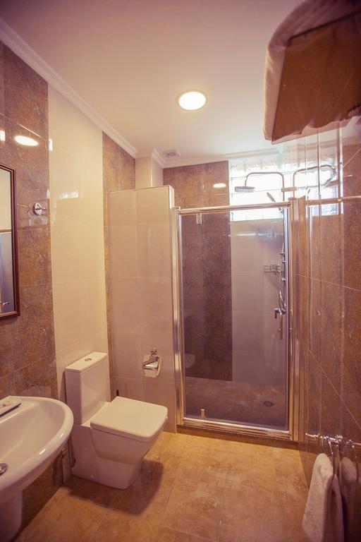 Royal Venezia Hotel Батумі Номер фото