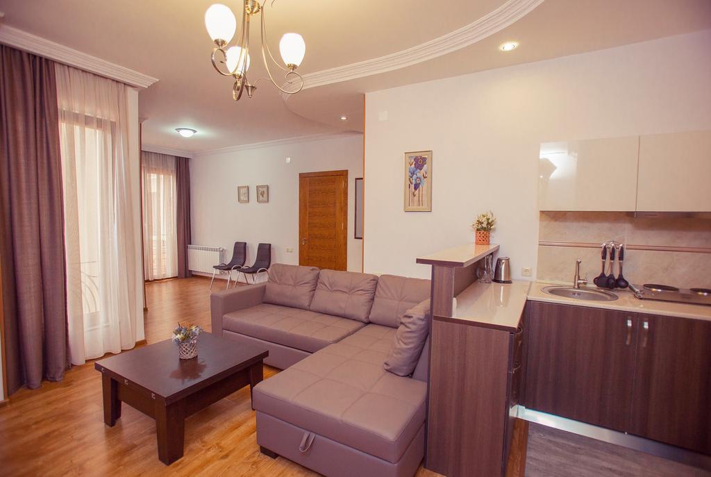 Royal Venezia Hotel Батумі Номер фото