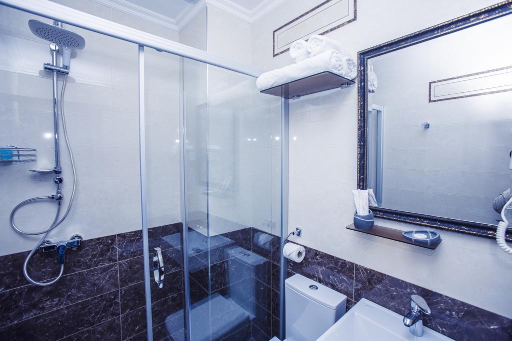 Royal Venezia Hotel Батумі Номер фото